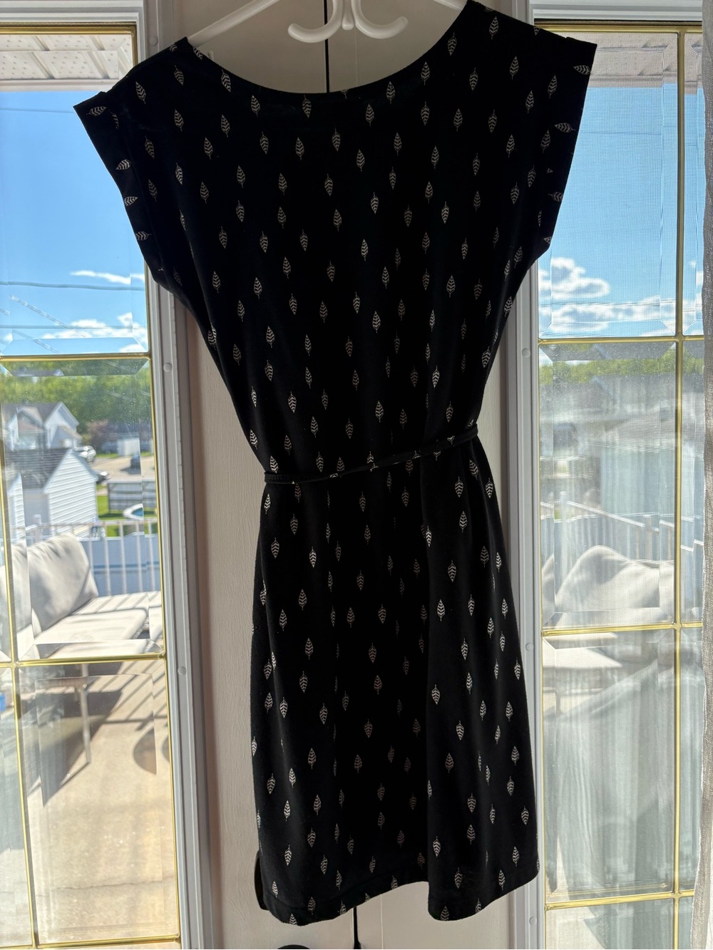 Black Printed Belted Cap-Sleeve Dress - Women's